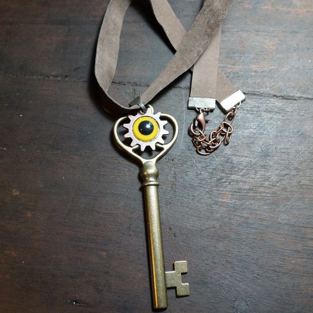 Steampunk Eye Key Suede Choker Necklace